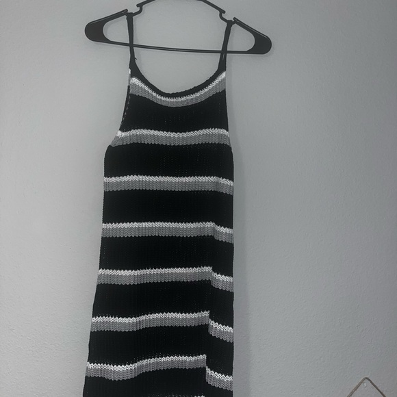 Striped Knitted Cover Up - Picture 4 of 6